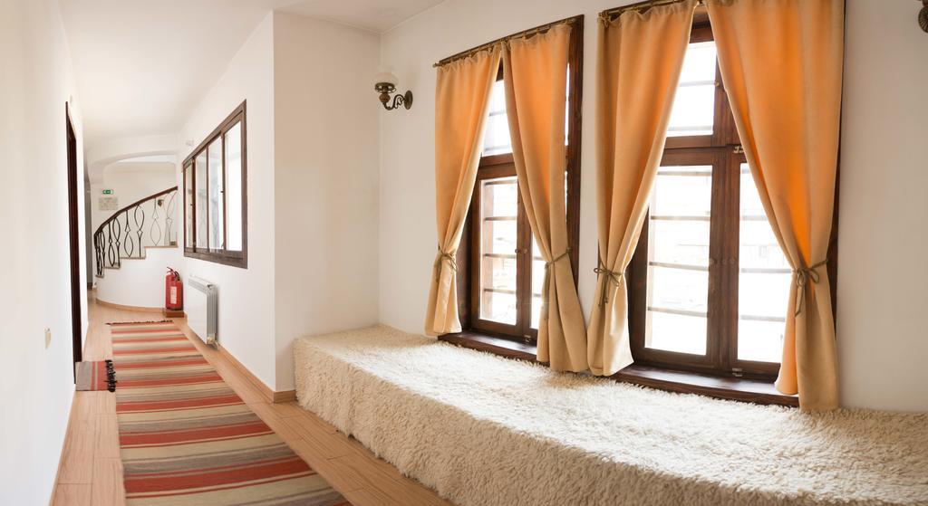 Hotel Alexandrov'S Houses Slatograd Exterior foto